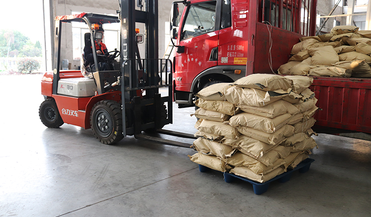 不為五斗米折腰，卻為吹塑托盤抬頭？